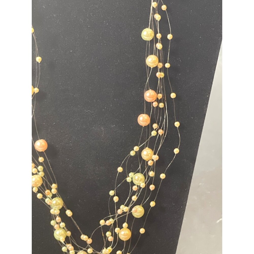 Floating Illusion Faux Pastel Pearl Necklace Multicolor Multi Strand 22 in VTG - Picture 2 of 9